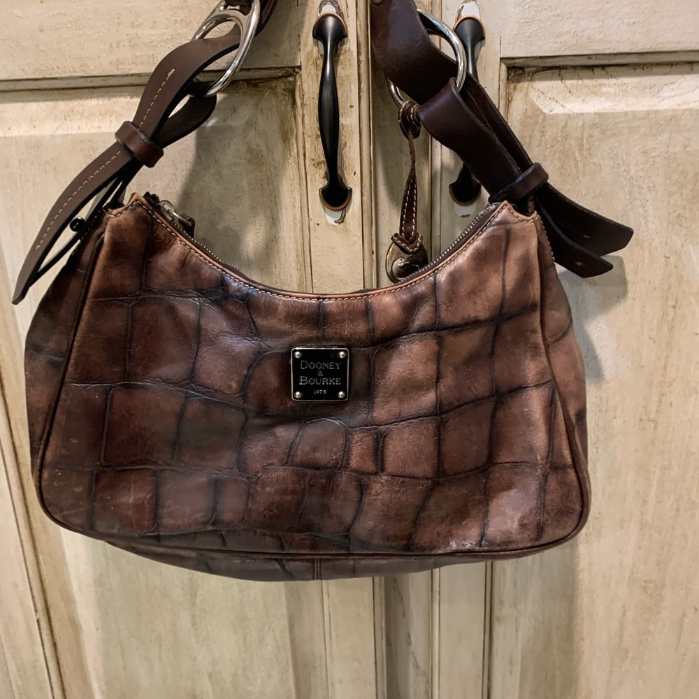 Dooney & Bourke small/medium leather bag